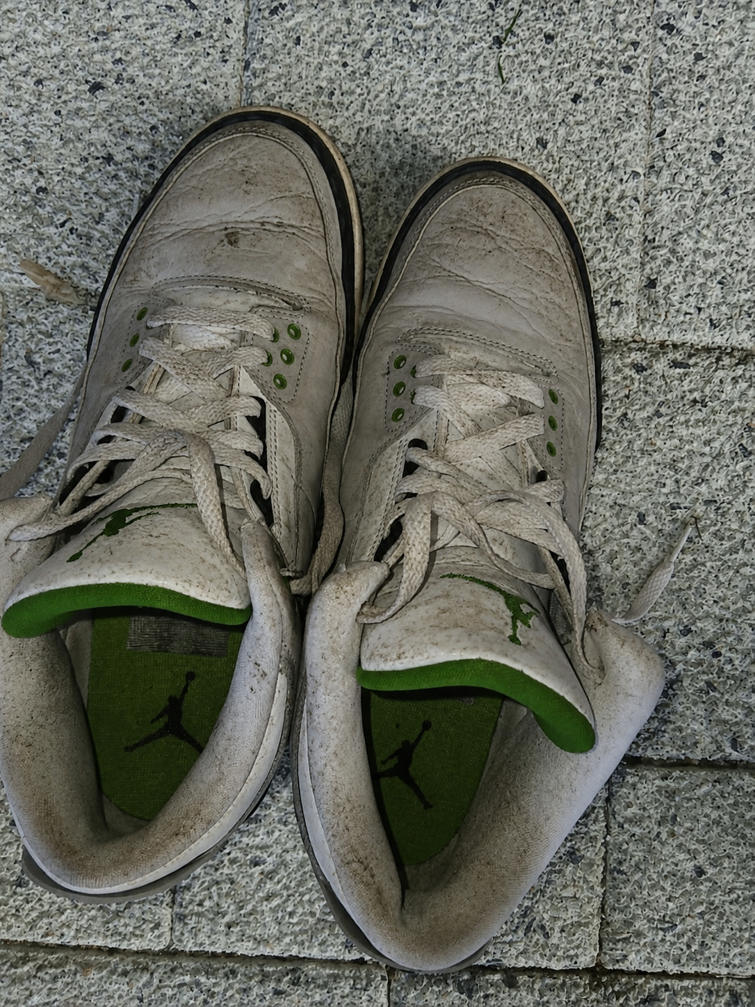Before cleaning Air Jordan 3
